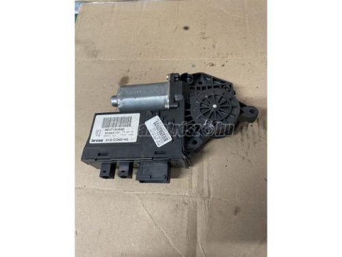 ablakemelő motor