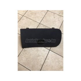 kesztyűtartó ajtó