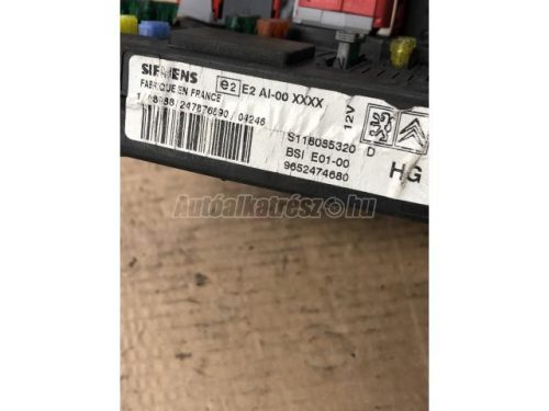 PEUGEOT 206 - 2000 - 9652474680 - biztosíték doboz
