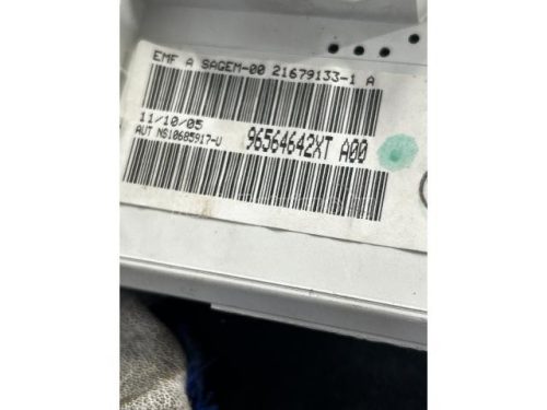 digitális kijelző egység