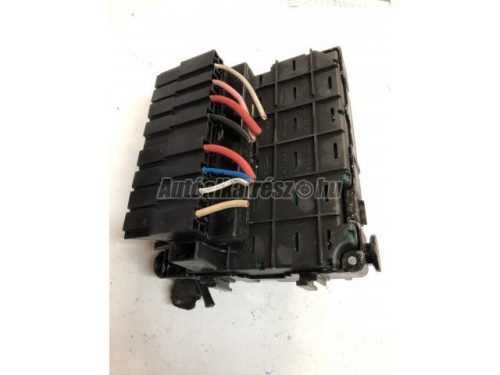 PEUGEOT 206 - 2006 - 9657608580 - biztosítékdoboz
