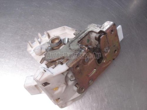 FORD MONDEO - 1997 - 96BGF21812EF - ajtózár szerkezet