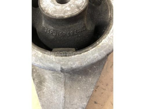 FORD FIESTA,  KA - 1996 - 96FB6P082AD - felfüggesztés, motor