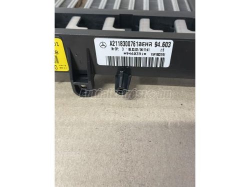 MERCEDES-BENZ E-OSZTÁLY - 2005 - A2118300761  - fűtőradiátor elektromos