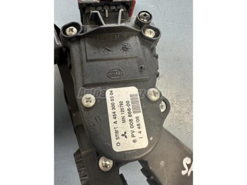 SMART FORFOUR - 2006 - A4543000304 - gázpedál