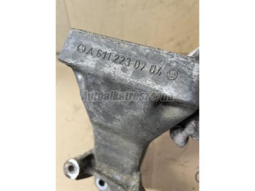 MERCEDES-BENZ E-OSZTÁLY - 2004 - A6112230704  - motortartó bak