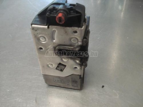 OPEL CORSA C - 2003 - EH 2441439 - ajtózár szerkezet