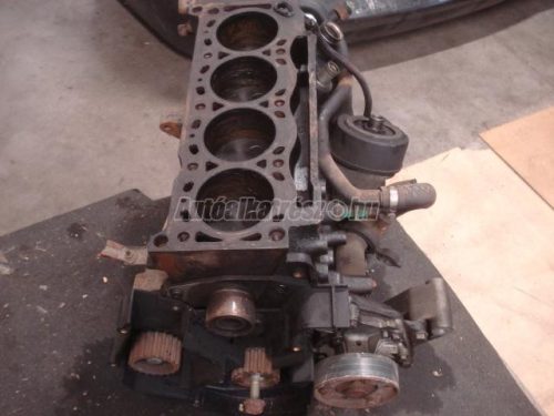 RENAULT RAPID - 1995 - F8Q 724 - motor egyben