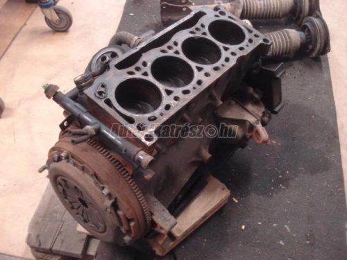 RENAULT RAPID - 1995 - F8Q 724 - motor egyben