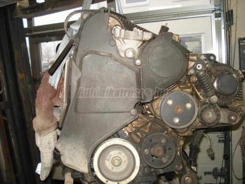 1.9 Dti motor + alkatrászei