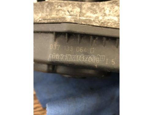 VOLKSWAGEN PASSAT,  GOLF III,  VENTO,  GOLF,  POLO | SEAT CORDOBA,  IBIZA,  TOLEDO - 2000/02 - 037133064D - fojtószelep ház