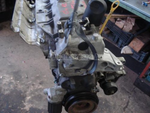 RENAULT CLIO - 2000/01 - motor egyben