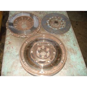 AUDI A4 - 1999/03 - kuplung szett