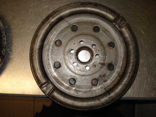 VOLKSWAGEN GOLF V - 2006 - kettőstömegű kuplung szet