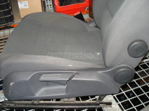 VOLKSWAGEN GOLF V - 2006 - ülés