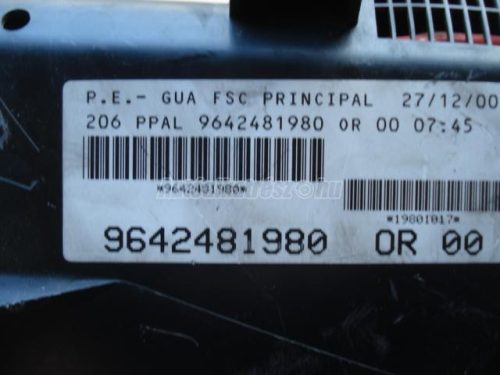 PEUGEOT 206 - 2000/12 - biztosítéktábla