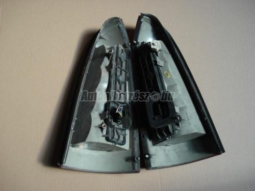 hátsó lámpa