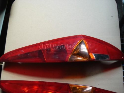 hátsó lámpa