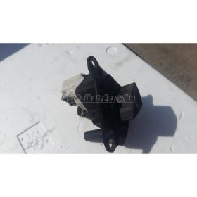 csomagtér ajtó kilincs