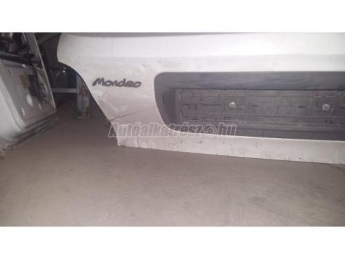 FORD MONDEO - 1998 - csomagtérajtó