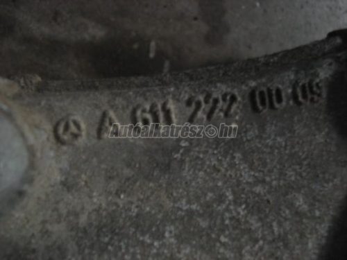 MERCEDES-BENZ VITO - féltengely tartó