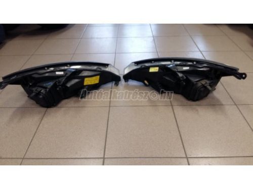 FORD FOCUS - 2000/02 - fényszóró