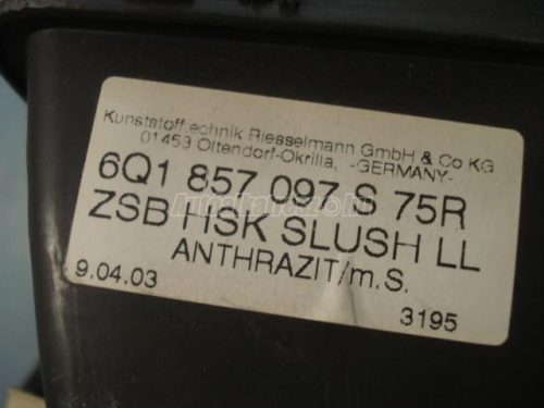 VOLKSWAGEN POLO IV - 2002 - kesztyűtartó