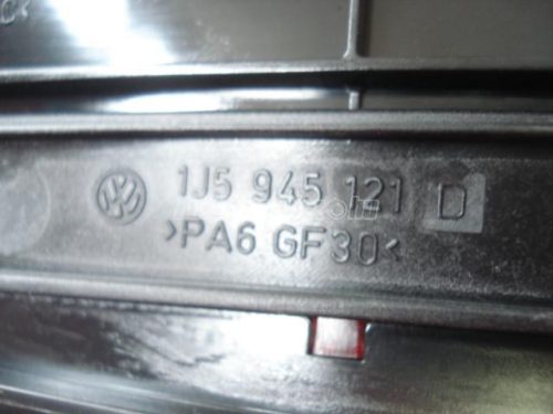 VOLKSWAGEN PASSAT V - pótféklámpa