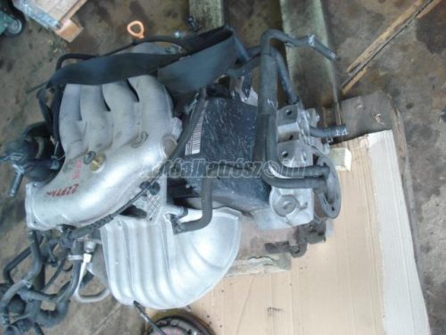 VOLKSWAGEN BORA - motor egyben