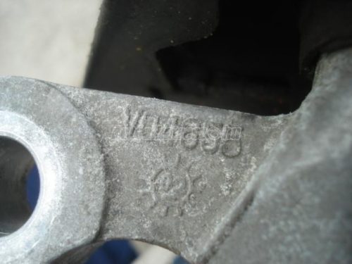 OPEL VECTRA C - 2004 - motortartó bak