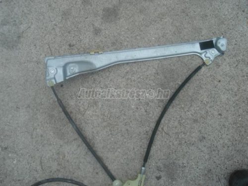 ablakemelő szerkezet