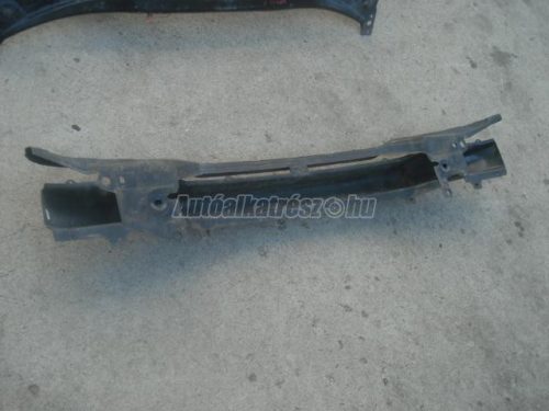 lökhárító merevítő