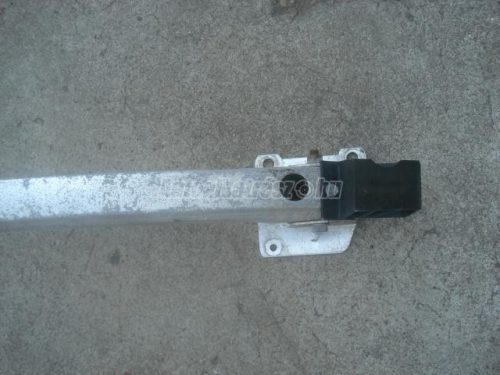 lökhárító merevítő