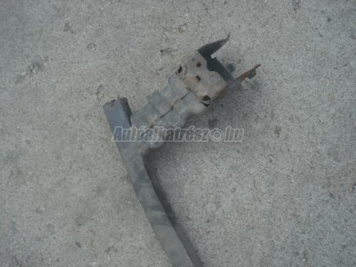 lökhárító merevítő