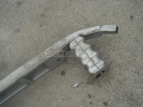 lökhárító merevítő