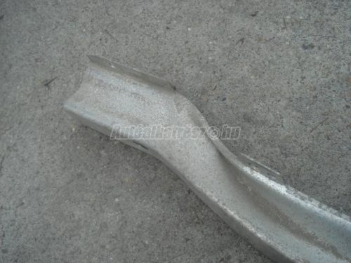 lökhárító merevítő