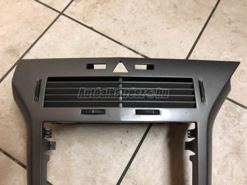 szellőző nyílás rács