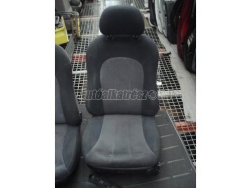FORD FIESTA - 2000 - ülés