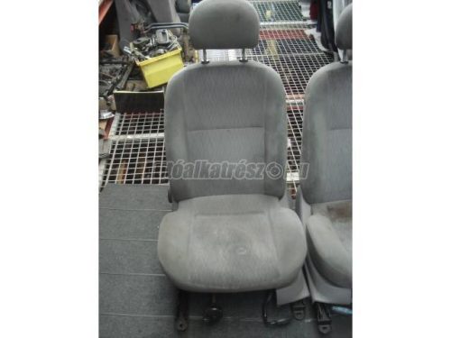 FORD FOCUS - 2000 - ülés