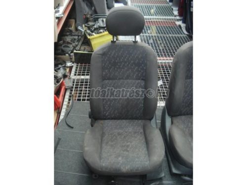 FORD FOCUS - 2000 - ülés