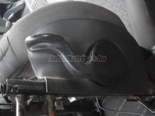 FORD FIESTA - 2000 - ülés