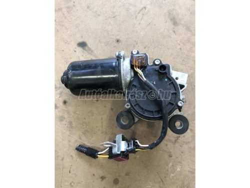ablaktörlő motor