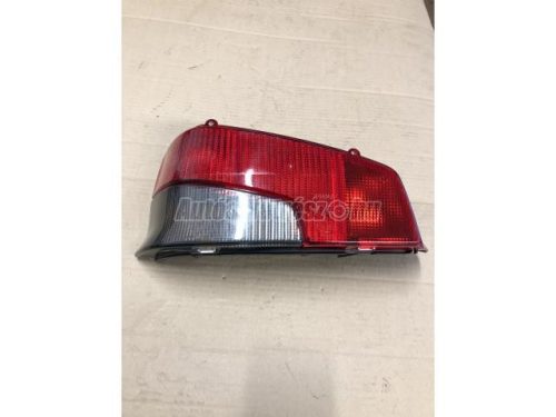 hátsó lámpa