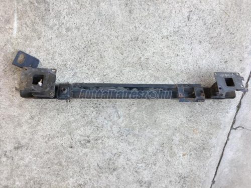 lökhárító tartó