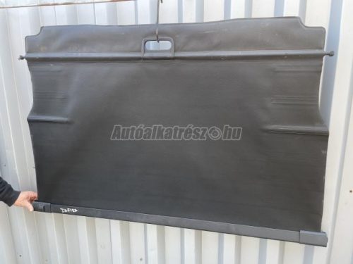 csomagtér roló