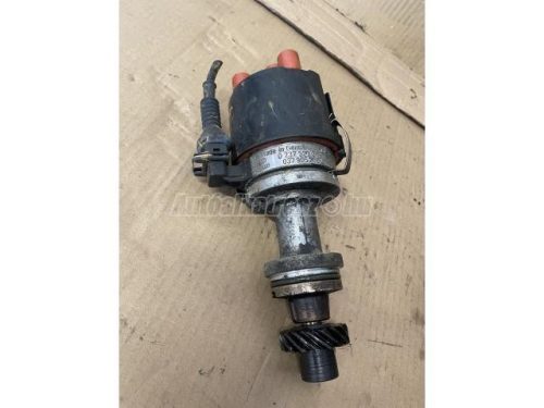 VOLKSWAGEN PASSAT,  TRANSPORTER,  GOLF III,  VENTO,  GOLF | AUDI COUPE,  100,  80,  CABRIO | SEAT TOLEDO,  IBIZA,  CORDOBA - 1994 - 037905205J - gyújtáselosztó