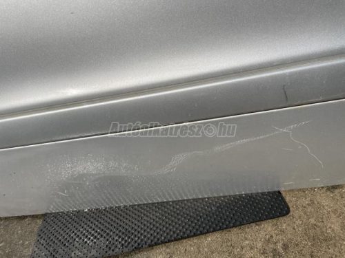 MERCEDES-BENZ VANEO - 2004 - ajtó
