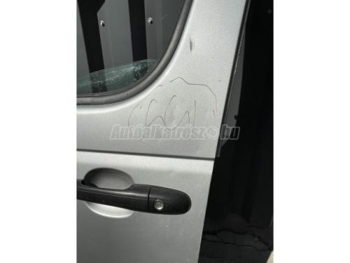 MERCEDES-BENZ VANEO - 2004 - ajtó