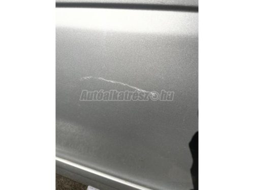 MERCEDES-BENZ VANEO - 2004 - ajtó