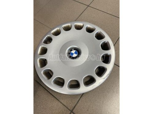BMW  dísztárcsa